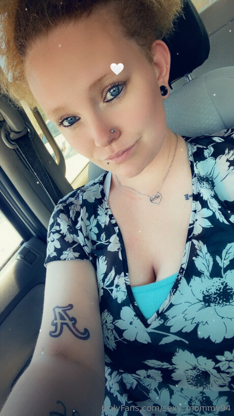 Sexy Mommy94 star perfect gallery