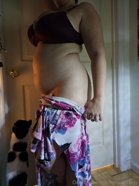 Here P1ggy pornstar naked pictures