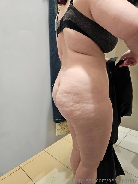 Here P1ggy star porn archive