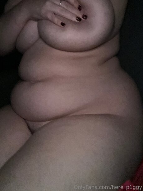 Here P1ggy pornstar high quality photos