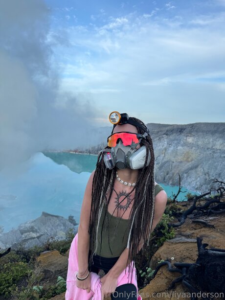 Liyaanderson best model photo