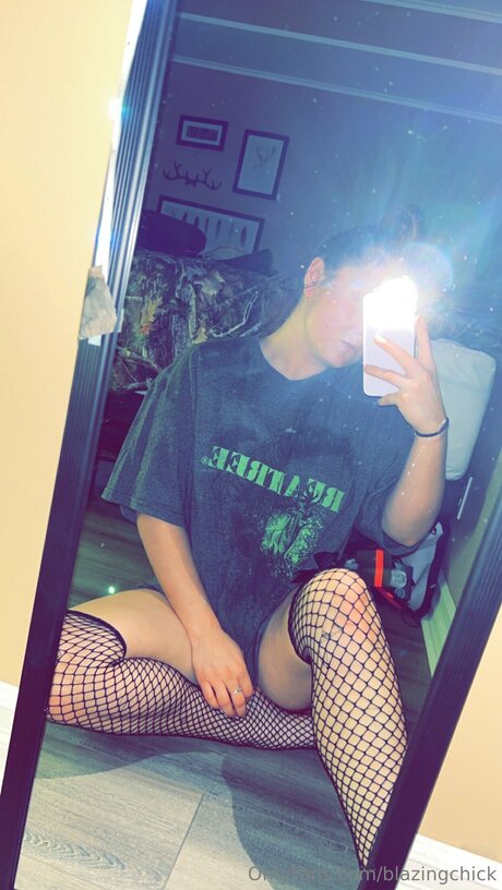 Blazingchick exclusive actress pic