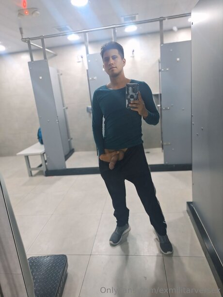 Exmilitarversex model sex pic
