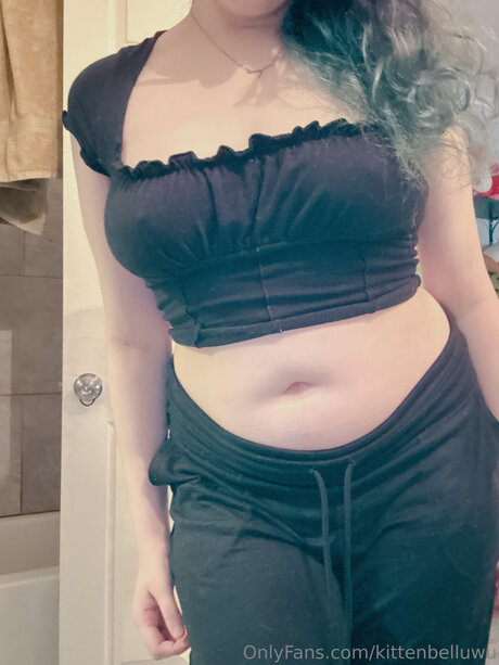 Kittenbelluwu pornstar adult image