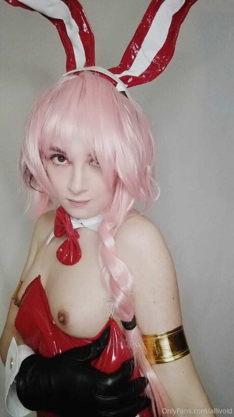 Alliallivoid model hot pictures