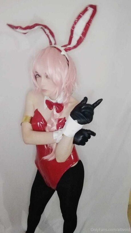 Alliallivoid star naked photo