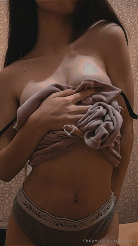 Kiariaa nude actress pics