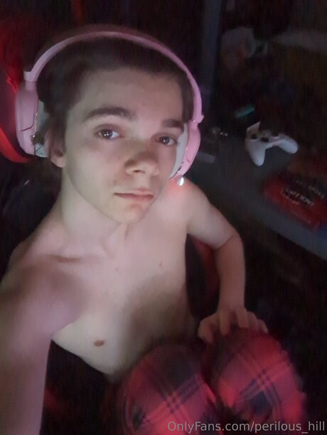 Perilous Hill sexy star photo