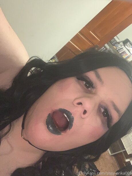 Sissy Erika001 free model image