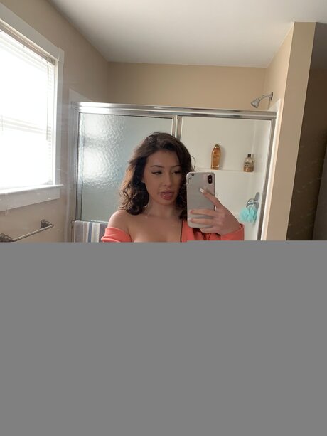 Daliadaze hot star images