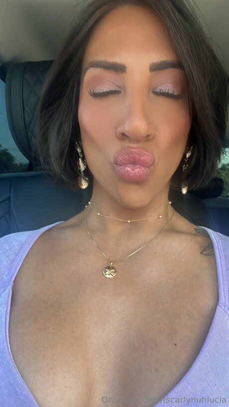 Tscarlynuhlucia star nudes image