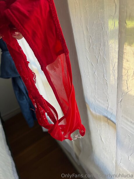 Tscarlynuhlucia top actress photos