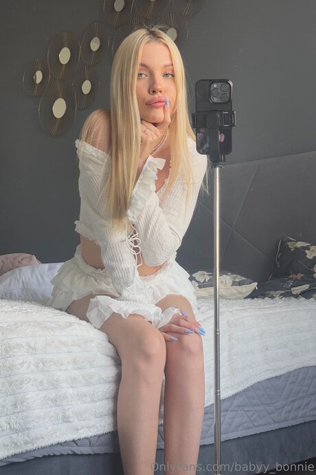 Babyy Bonnie xxx pornstar archive