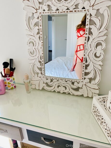 Moreforme69 art actress pic