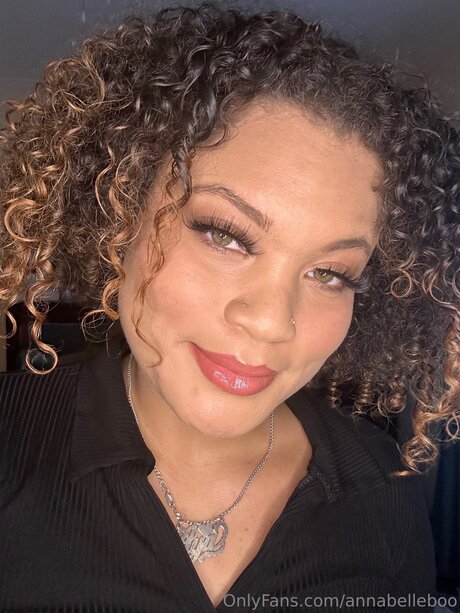 Annabellebooo pretty pornstar image