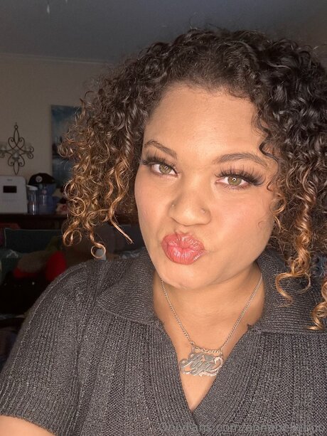 Annabellebooo sexy actress pictures