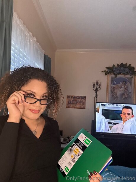 Annabellebooo model nudes photos