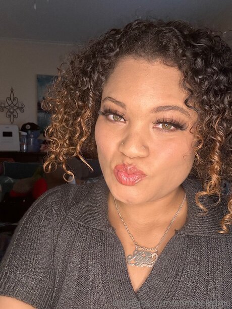 Annabellebooo model free image