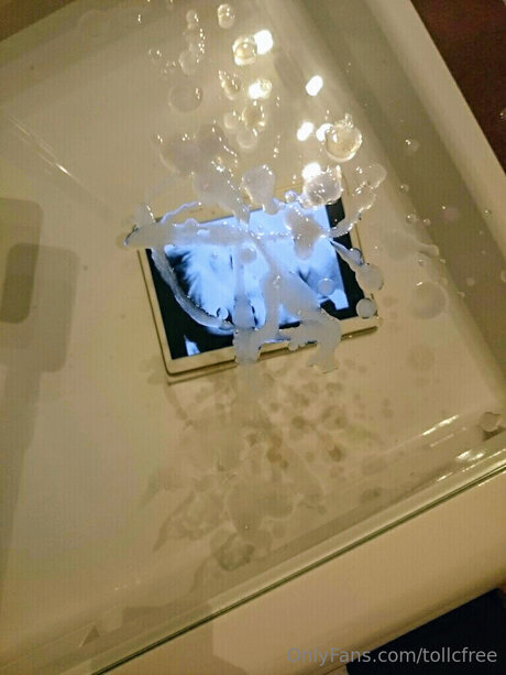 Tollcfree model perfect pictures