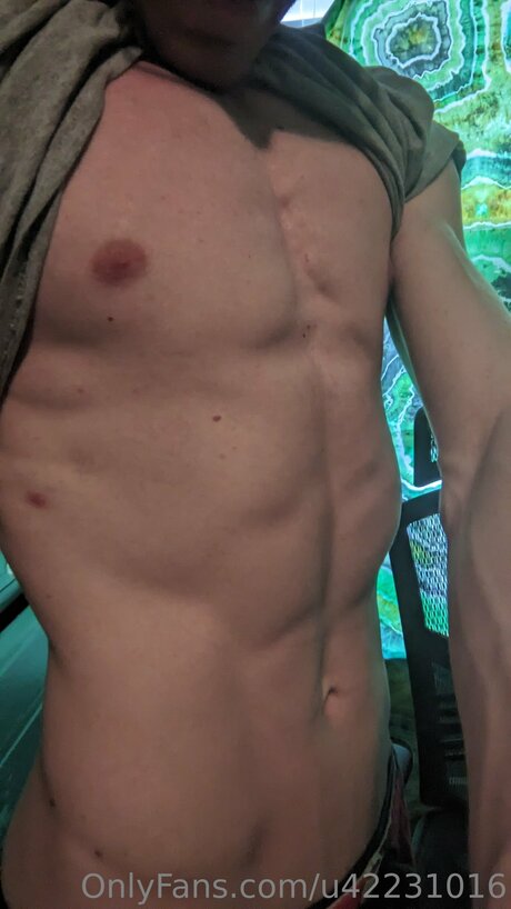 U42231016 xxx pornstar archive