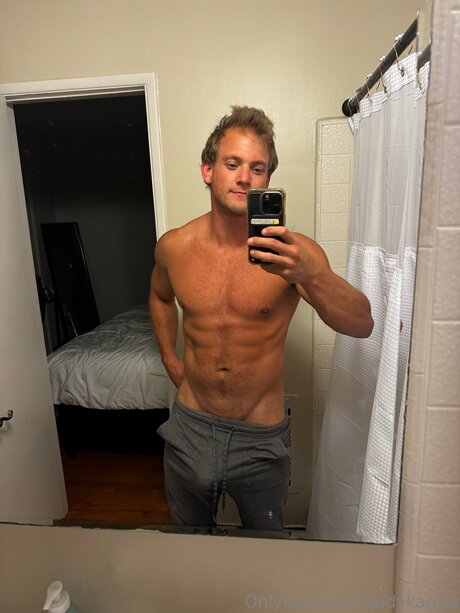 Kodykarma model perfect images