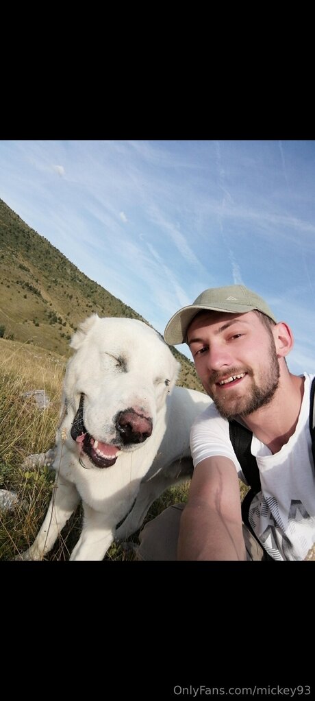 Mickey93 naked actress pictures