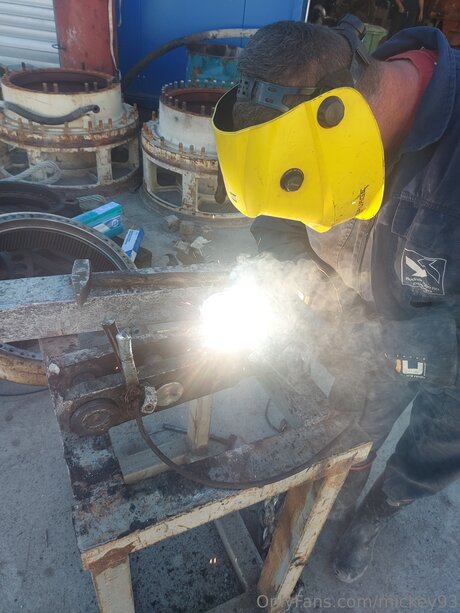 Mickey93 adult model galleries