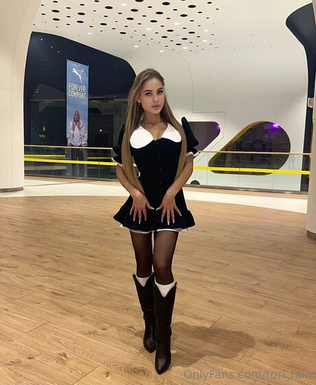 Tori Rain erotic actress pictures