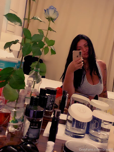 Deea31 erotic actress pictures