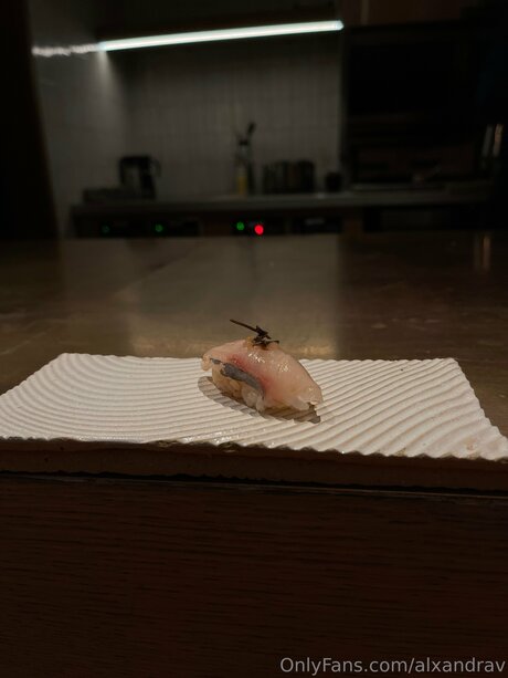 Alxandrav adult model galleries