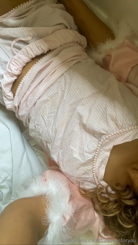 Freetoesforyou adult model galleries