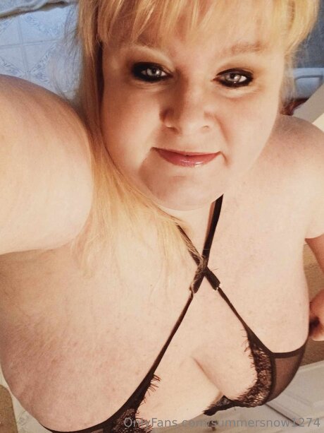 Summersnow1274 adult model picture