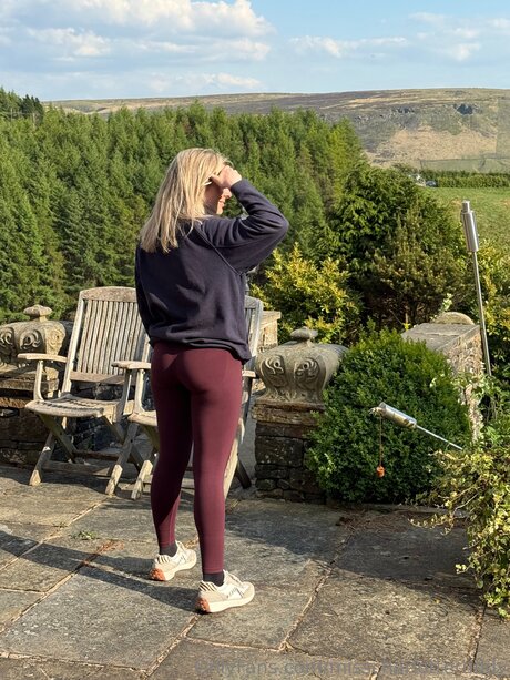 Misscharlotteruddy model high quality photos