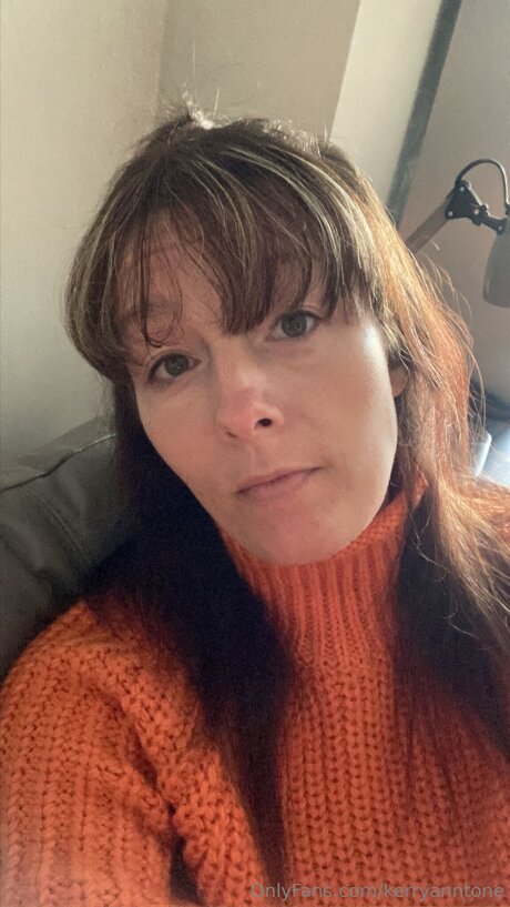 Kerryanntone xxx model photo