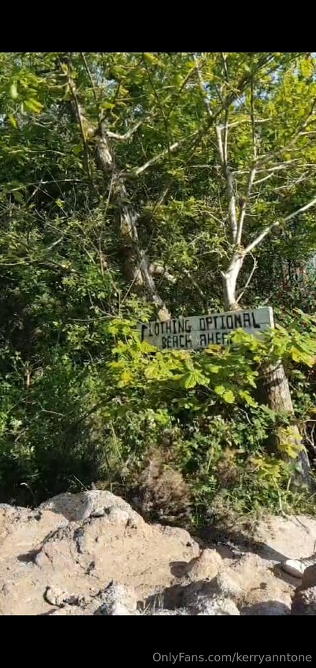 Kerryanntone model naked img