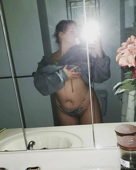 Big Booty 95 pornstar adult photos