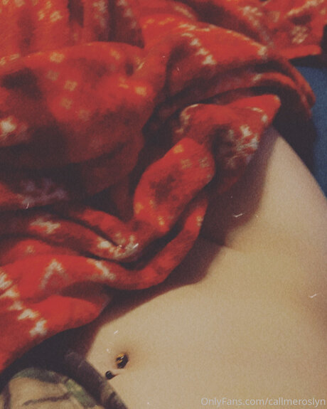 Callmeroslyn pornographic star photos