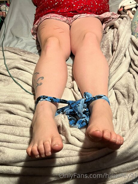 Harleyquinn10124 pornstar top pic