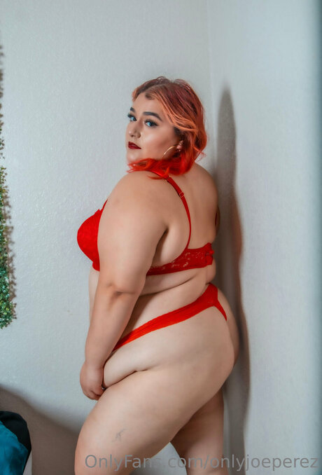 Illsocietymagazine free actress gallery