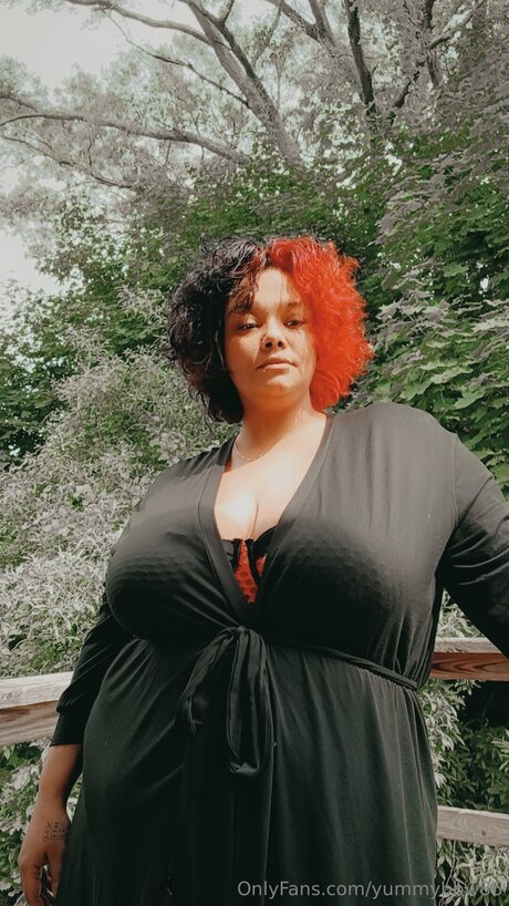 Yummybbw86 hot star picture