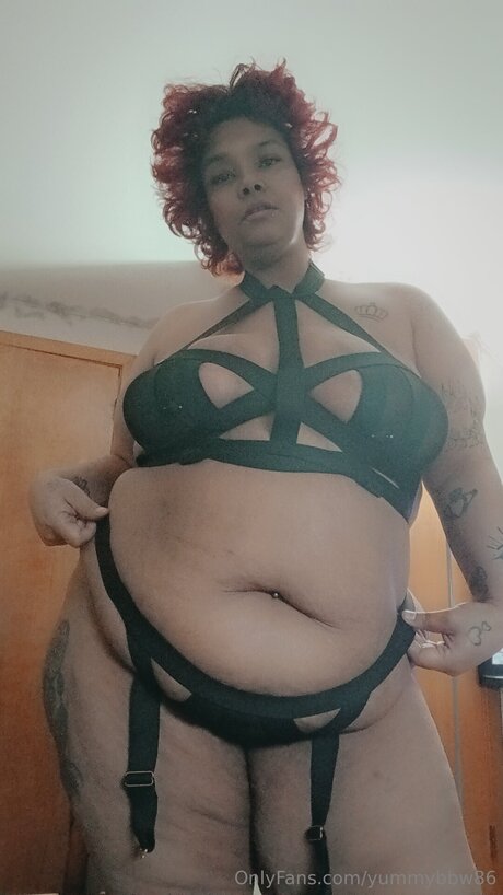 Yummybbw86 pretty model pics