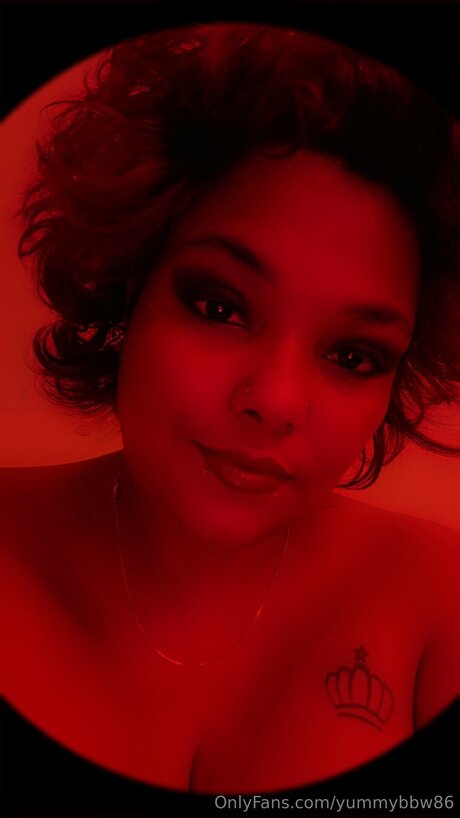 Yummybbw86 model nude picture