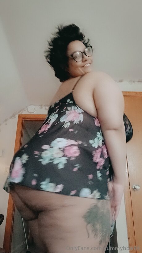Yummybbw86 xxx model pics