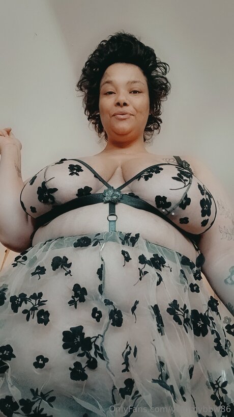 Yummybbw86 nude star gallery