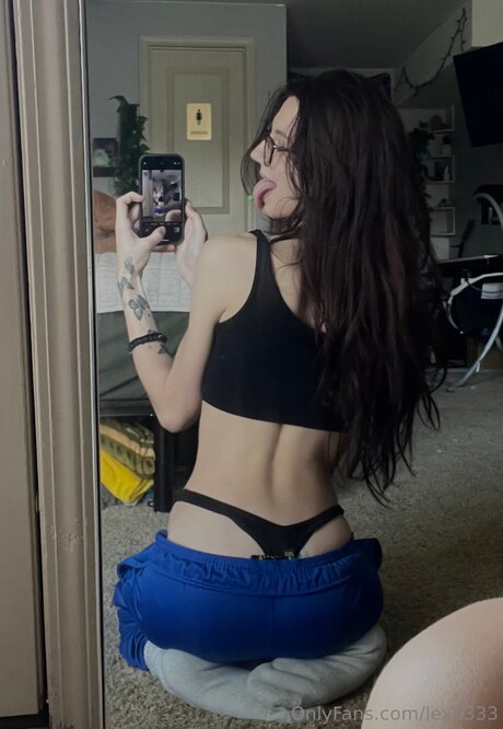 Lexh333 xxx model picture