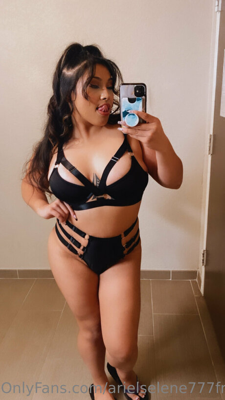 Exoticadolll pornstar perfect galleries