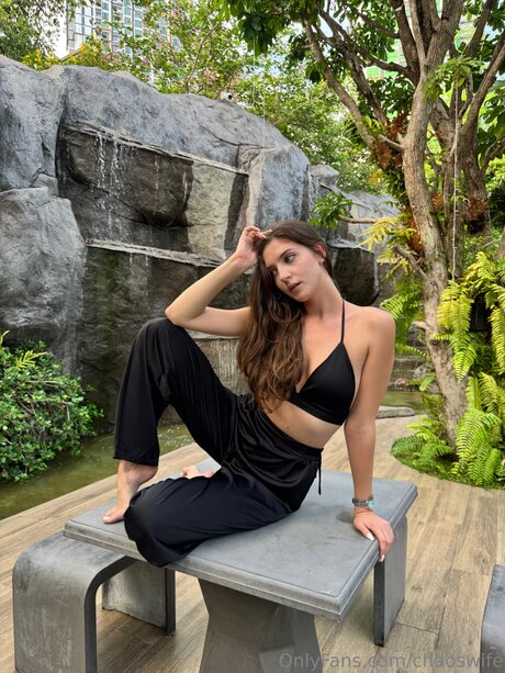 Chaoswife actress photo