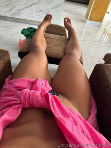 Brutalbrifbb star naked image
