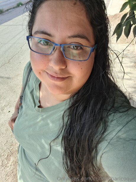 Curvyalbaricoque star xxx pics