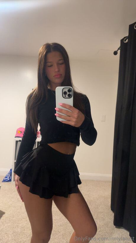 Imlylalust star adult photo